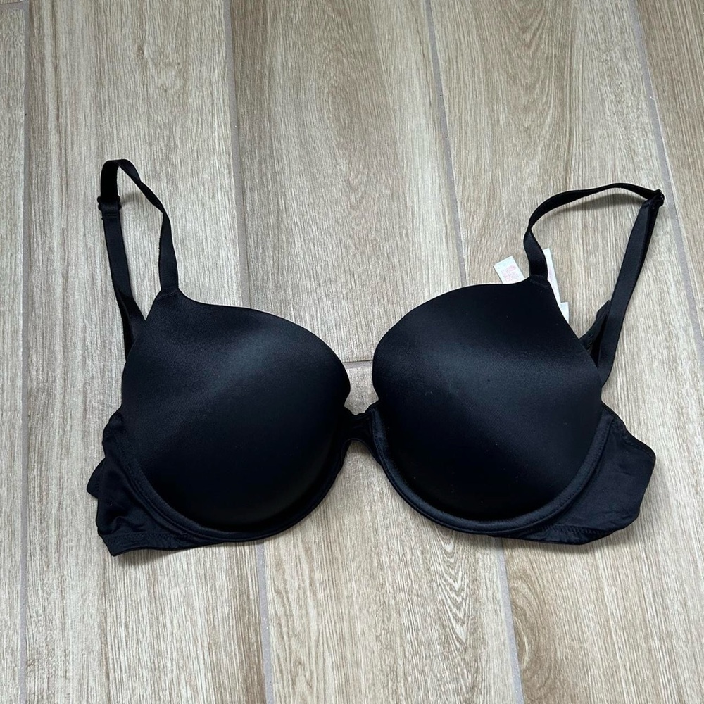 Victoria's Secret Lightly Lined T-Shirt Bra